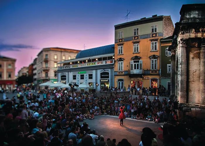 Gorgeous In Сasa de vacaciones Pula