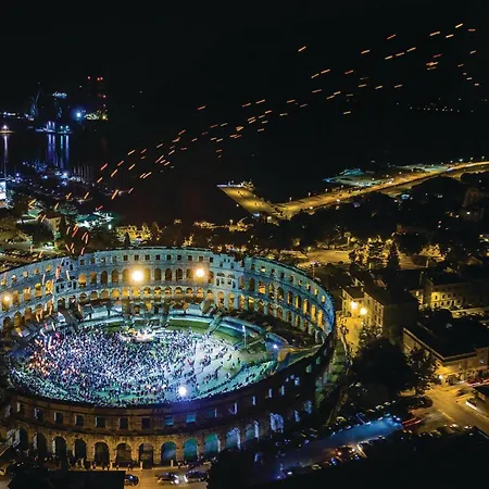 Gorgeous In Pula
