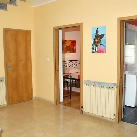 Holiday home 2 Bedroom Gorgeous In Pula