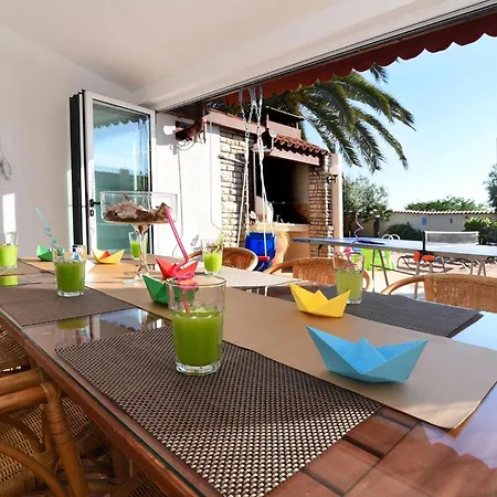 Holiday home 2 Bedroom Gorgeous In Pula