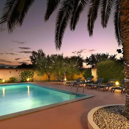 Holiday home 2 Bedroom Gorgeous In